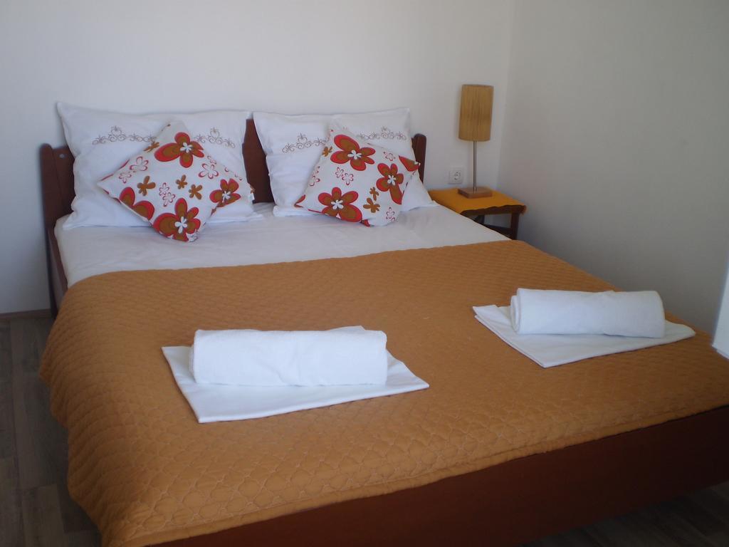 Apartment Vuk I Novak Улцинь Экстерьер фото