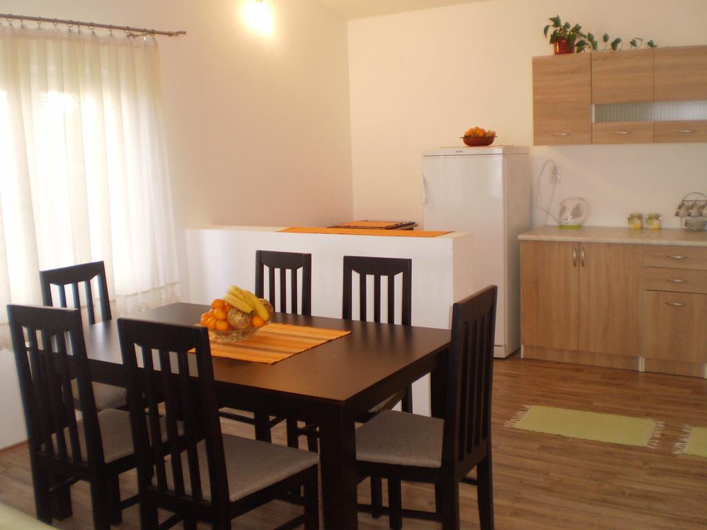 Apartment Vuk I Novak Улцинь Экстерьер фото